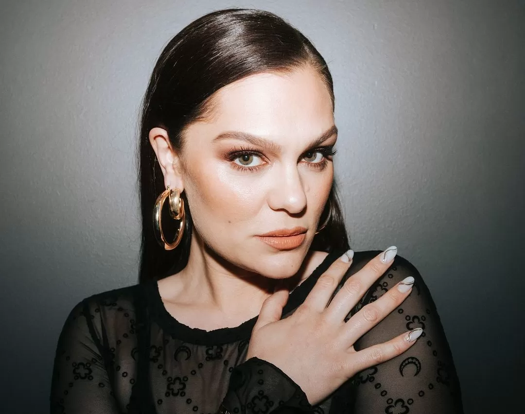 Jessie J Lawan Kanker Dengan Keberanian Dan Harapan