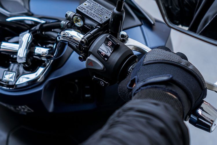 Rem Motor Bunyi Berdecit Saat Di Tekan Dan Cara Mengatasinya