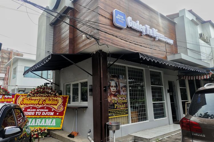 Gudeg Yu Djum