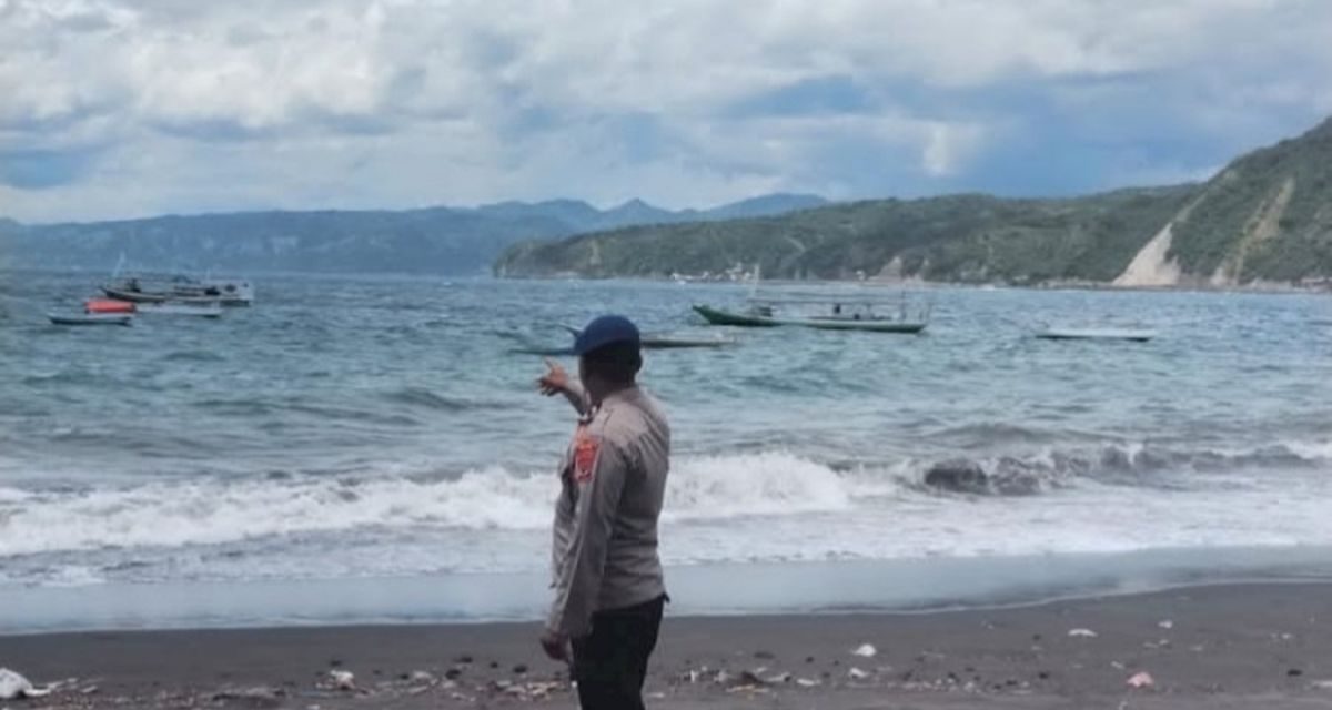 Pilu Nelayan Ende: Kapal Karam Tergulung Ombak Besar