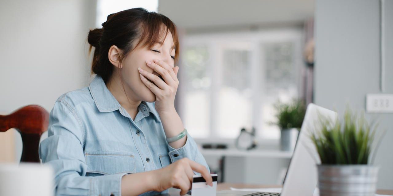 Mengapa Rasa Ngantuk Saat Puasa Di Kantor Sering Muncul?