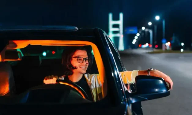 3 Trik Aman Berkendara Ketika Malam Hari Minim Kegelapan