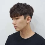 Gaya Rambut Poni Depan: Solusi Buat Pria Yang Malas Sisiran