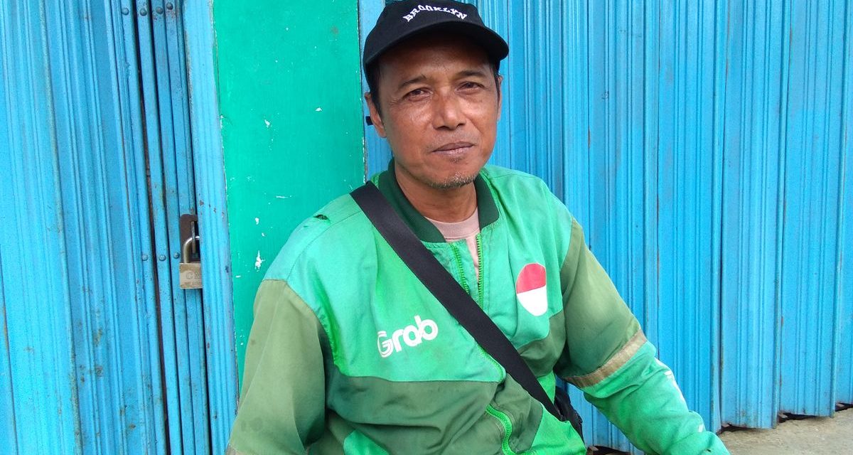 Lelah Berujung Syukur, Kisah Rudi Ojol Cari Rezeki Seharian