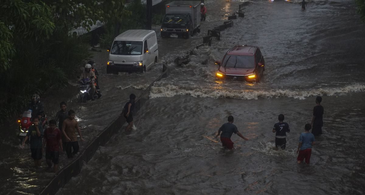 Warning! Mobil Hybrid Terendam Banjir Bukan Masalah Sepele