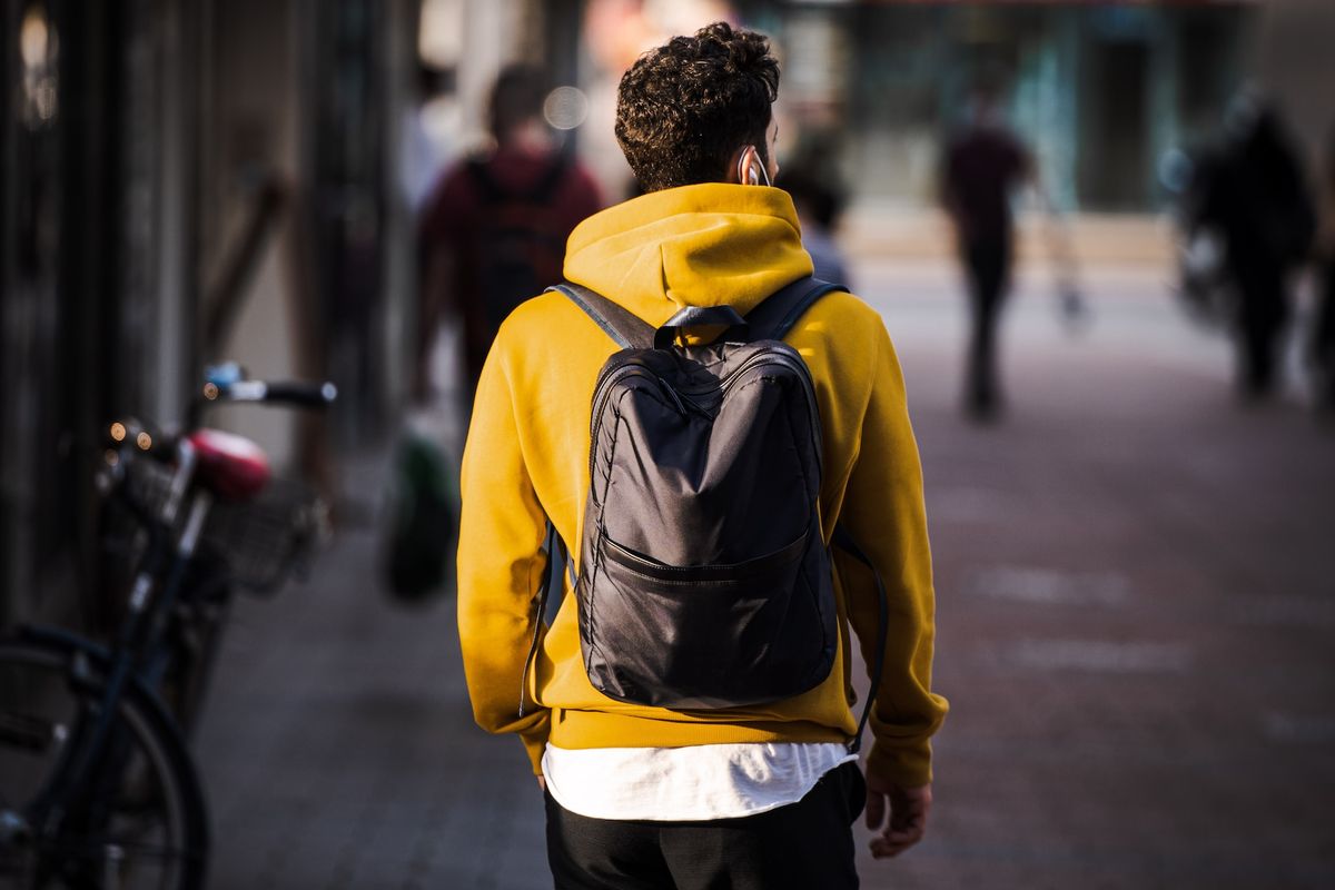 Backpack Lokal Keren Dan Awet Yang Lagi Hits Tahun Ini Dengan Berbagai Merek Terbaik Untuk Pilihan Unggulannya.